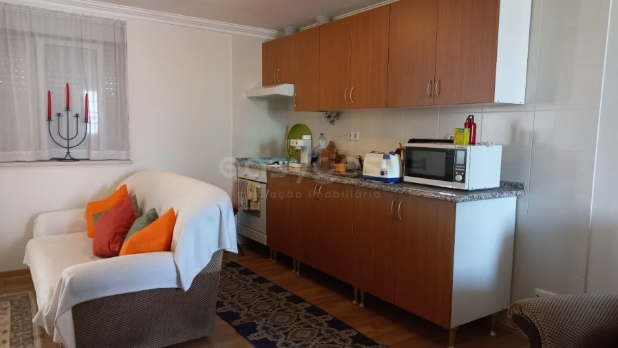 Moradia T1 para Venda em Pernes Foto 3