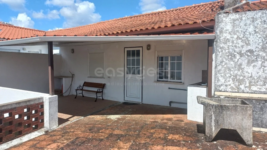 Moradia T1 para Venda em Pernes Foto 11