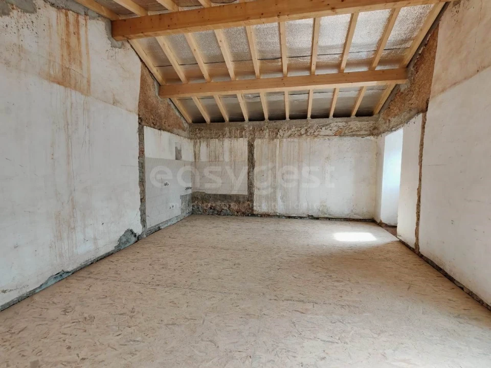 Moradia T2 para Venda em Pussos São Pedro Foto 13