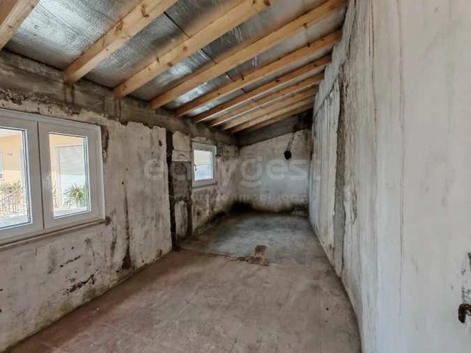 Moradia T2 para Venda em Pussos São Pedro Foto 10