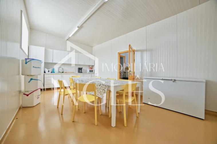 Armazém para Venda em Almoster Foto 9