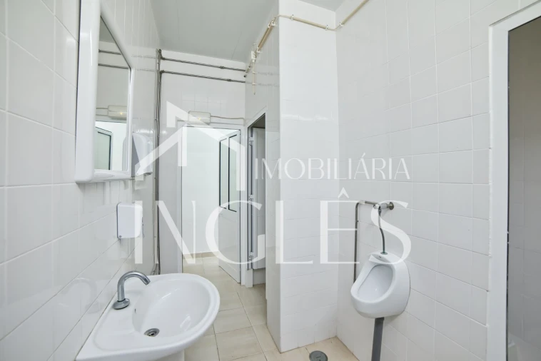 Armazém para Venda em Almoster Foto 19