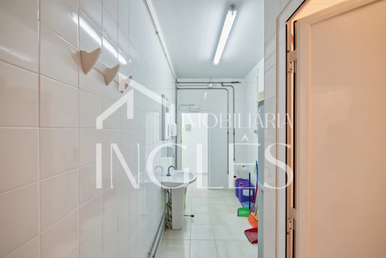 Armazém para Venda em Almoster Foto 25