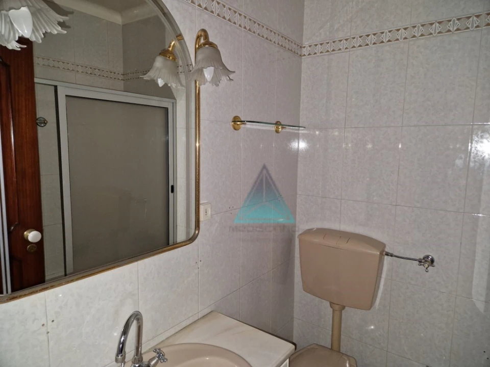 Apartamento T3 para Venda em Pontinha e Famões Foto 10