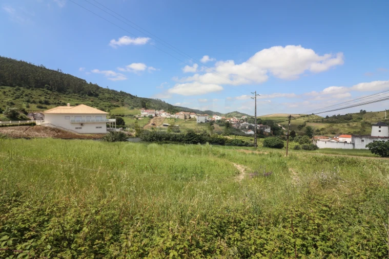 Moradia T4 para Venda em Vila Verde dos Francos Foto 10