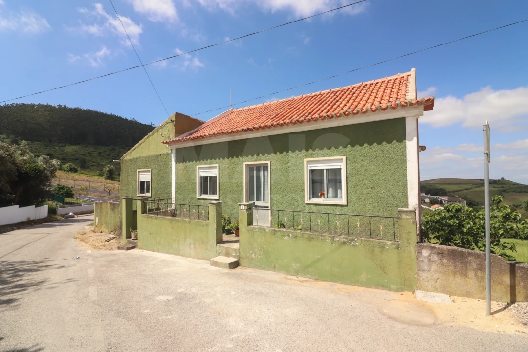 Moradia T4 para Venda em Vila Verde dos Francos Foto 2