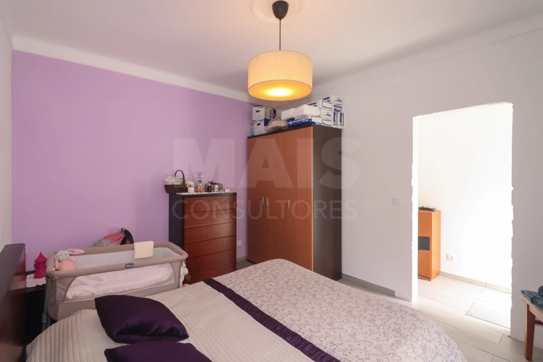 Moradia T4 para Venda em Vila Verde dos Francos Foto 12