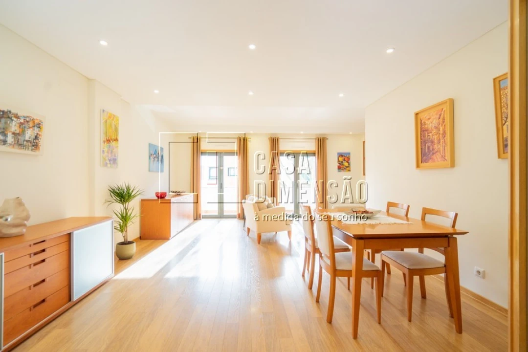 Apartamento T3 para Venda em Barcarena Foto 5