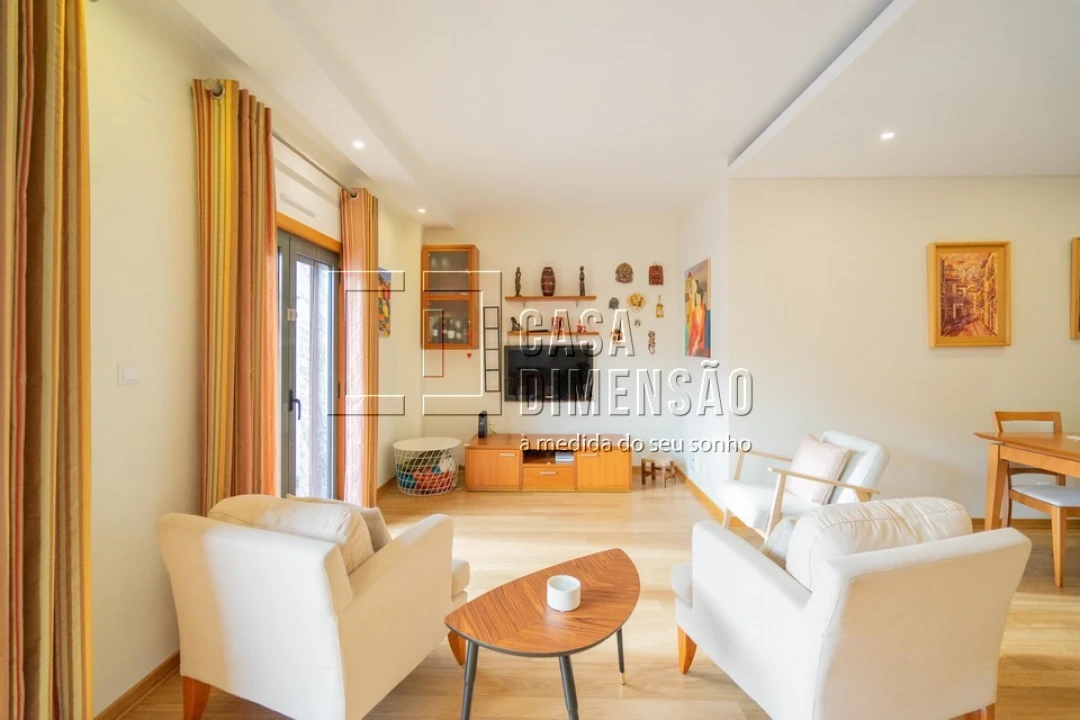 Apartamento T3 para Venda em Barcarena Foto 13