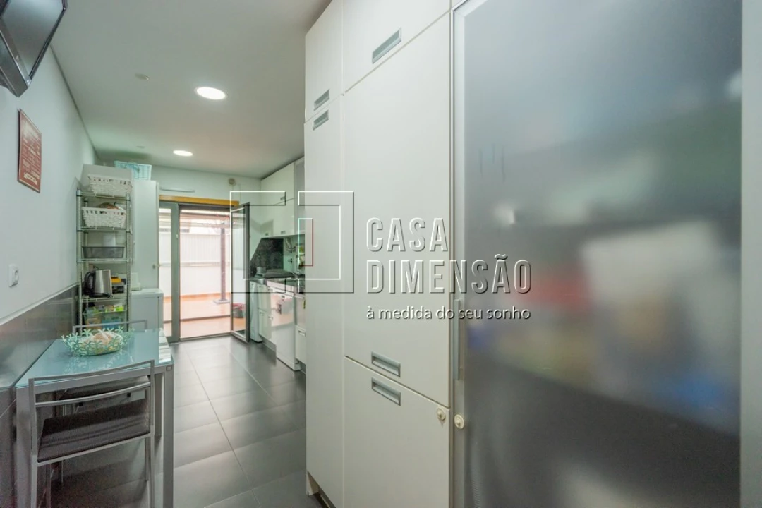 Apartamento T3 para Venda em Barcarena Foto 30