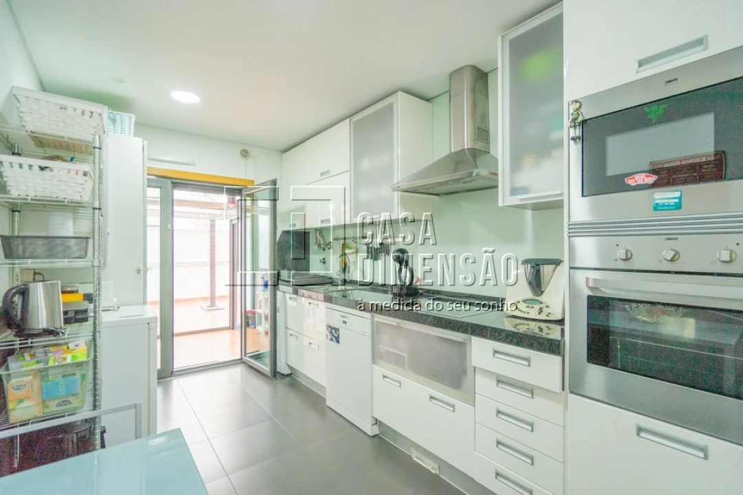 Apartamento T3 para Venda em Barcarena Foto 31