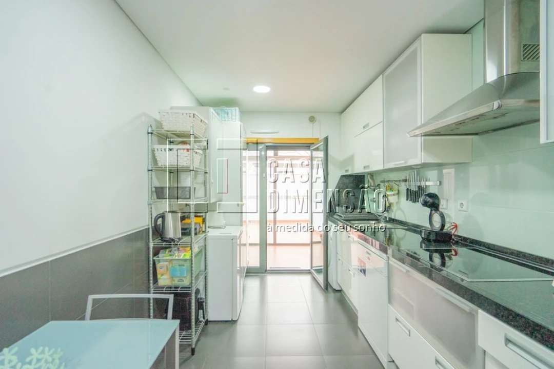 Apartamento T3 para Venda em Barcarena Foto 32