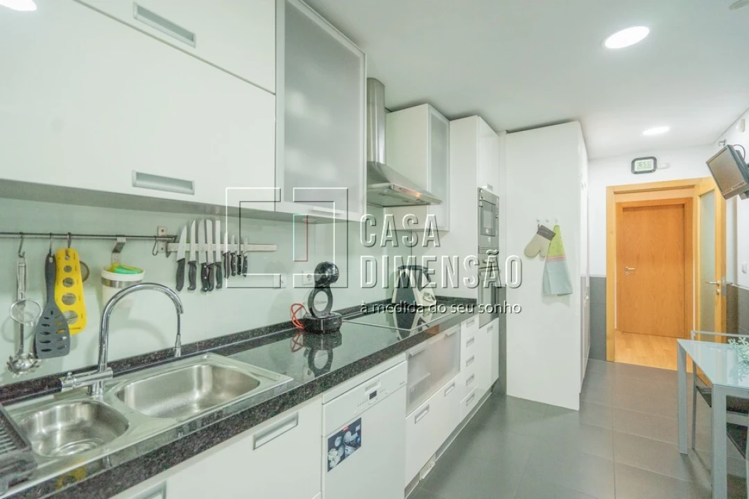 Apartamento T3 para Venda em Barcarena Foto 36