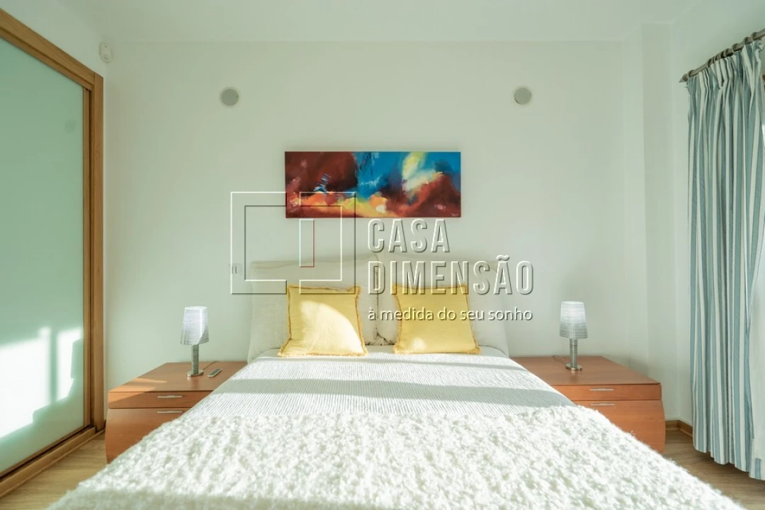 Apartamento T3 para Venda em Barcarena Foto 65