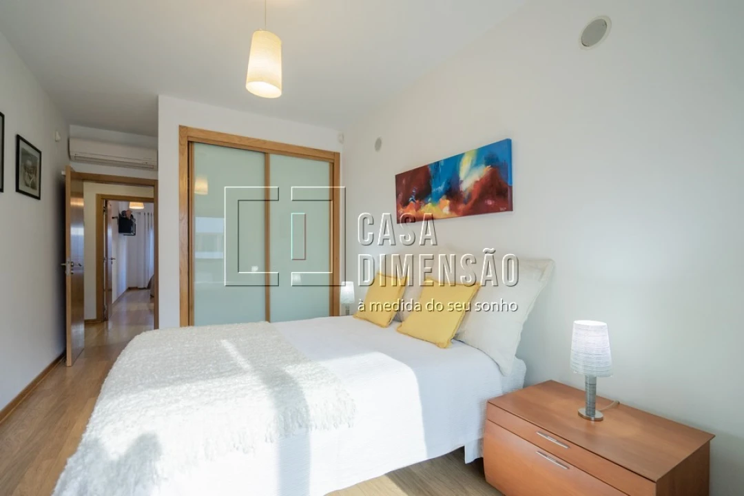 Apartamento T3 para Venda em Barcarena Foto 68