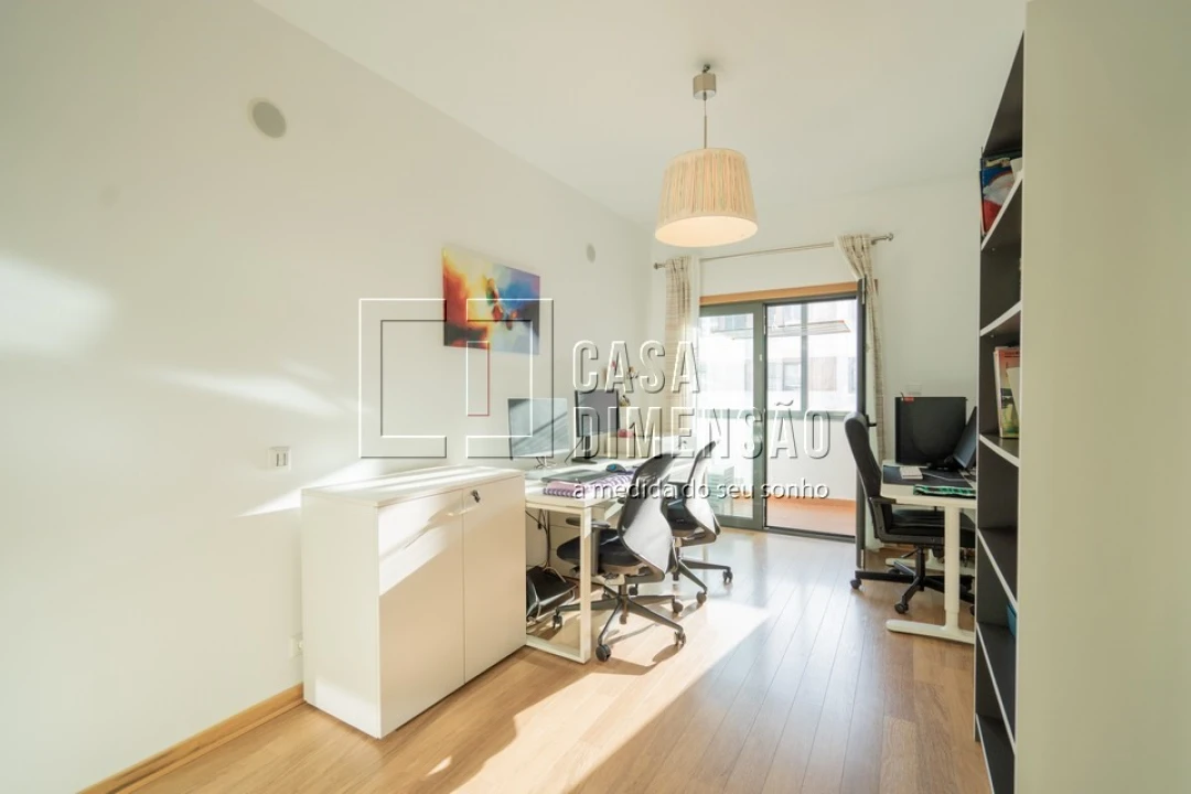 Apartamento T3 para Venda em Barcarena Foto 71