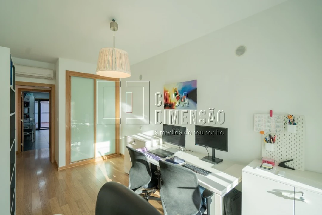 Apartamento T3 para Venda em Barcarena Foto 74