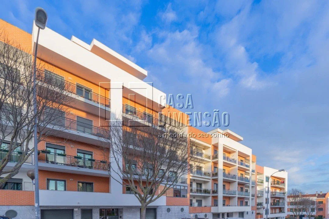 Apartamento T3 para Venda em Barcarena Foto 95