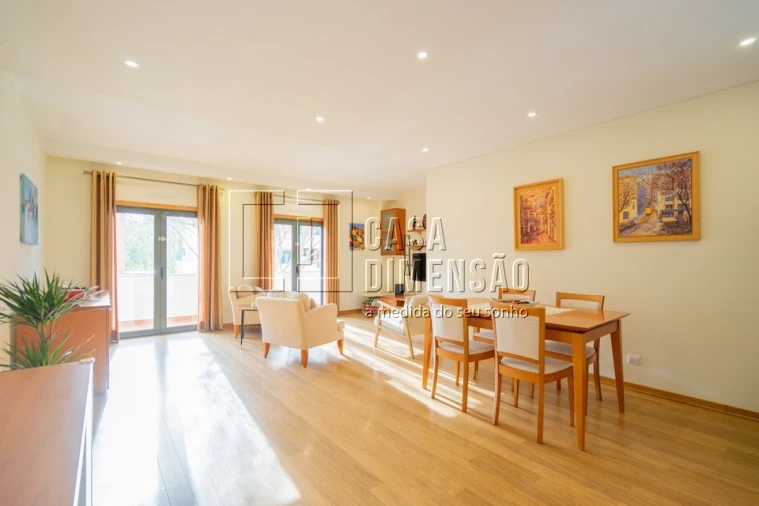 Apartamento T3 para Venda em Barcarena Foto 6