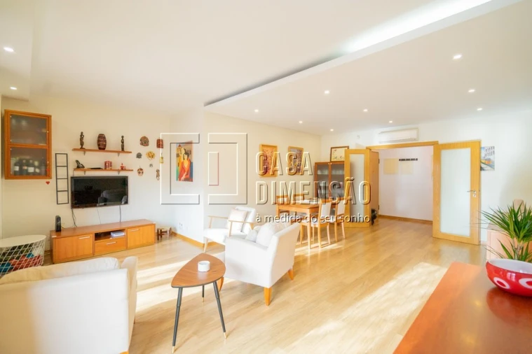 Apartamento T3 para Venda em Barcarena Foto 14