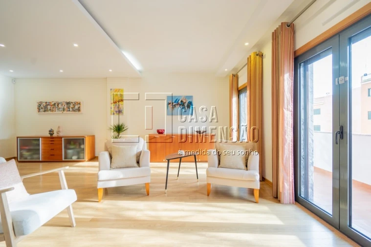 Apartamento T3 para Venda em Barcarena Foto 18