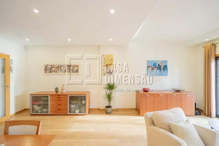 Apartamento T3 para Venda em Barcarena Foto 23