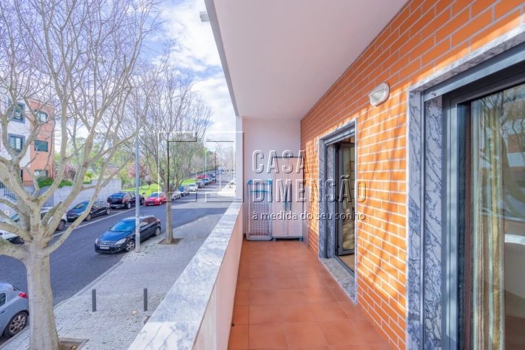 Apartamento T3 para Venda em Barcarena Foto 28