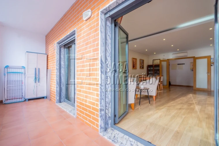 Apartamento T3 para Venda em Barcarena Foto 29