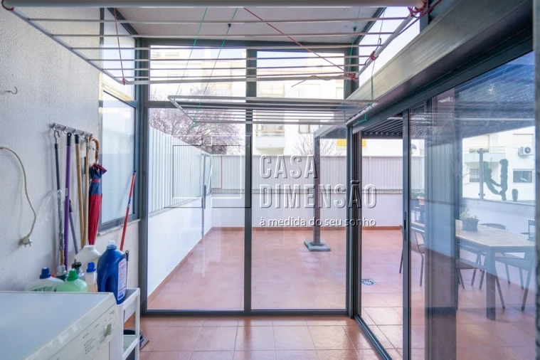 Apartamento T3 para Venda em Barcarena Foto 38