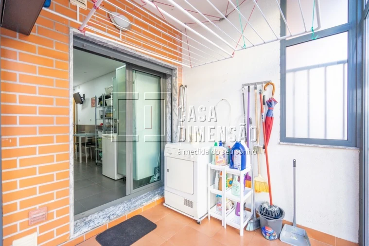 Apartamento T3 para Venda em Barcarena Foto 40