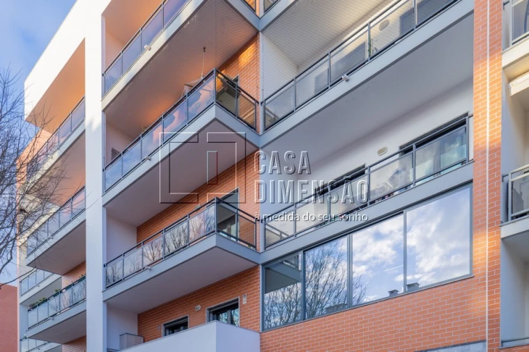 Apartamento T3 para Venda em Barcarena Foto 94