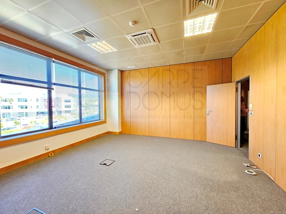 Escritório para Venda em Santa Maria e São Miguel, São Martinho, São Pedro Penaferrim Foto 36