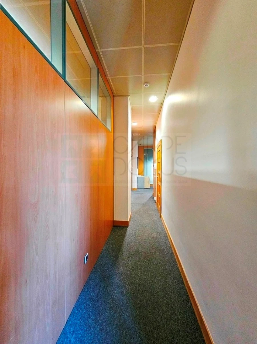 Escritório para Venda em Santa Maria e São Miguel, São Martinho, São Pedro Penaferrim Foto 28