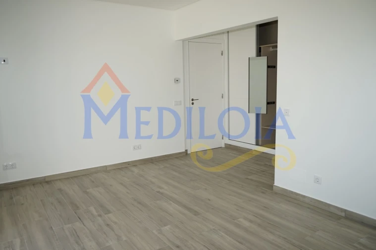 Moradia T4 para Venda em Altura Foto 9