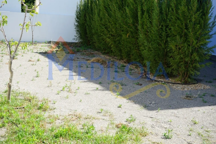 Moradia T4 para Venda em Altura Foto 29