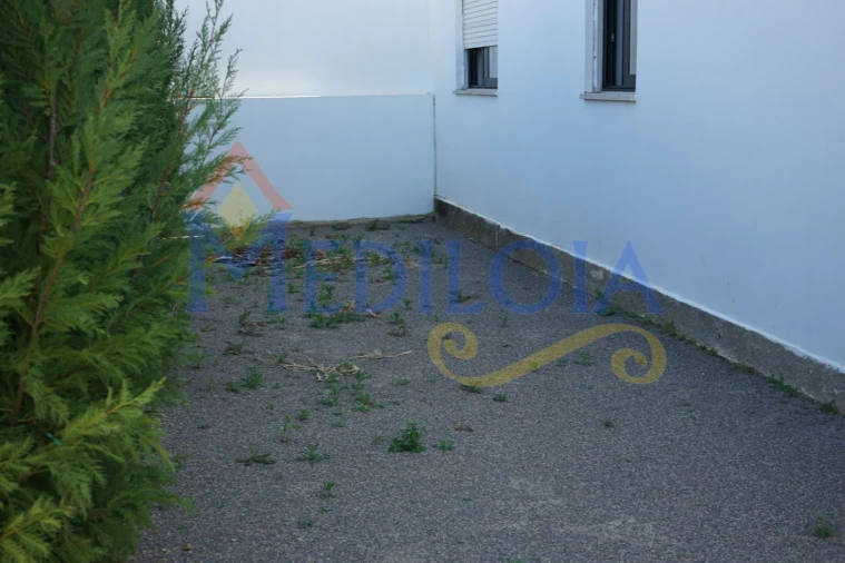 Moradia T4 para Venda em Altura Foto 30