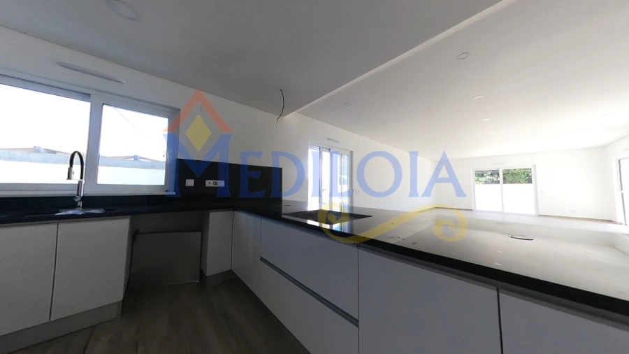 Moradia T4 para Venda em Altura Foto 49