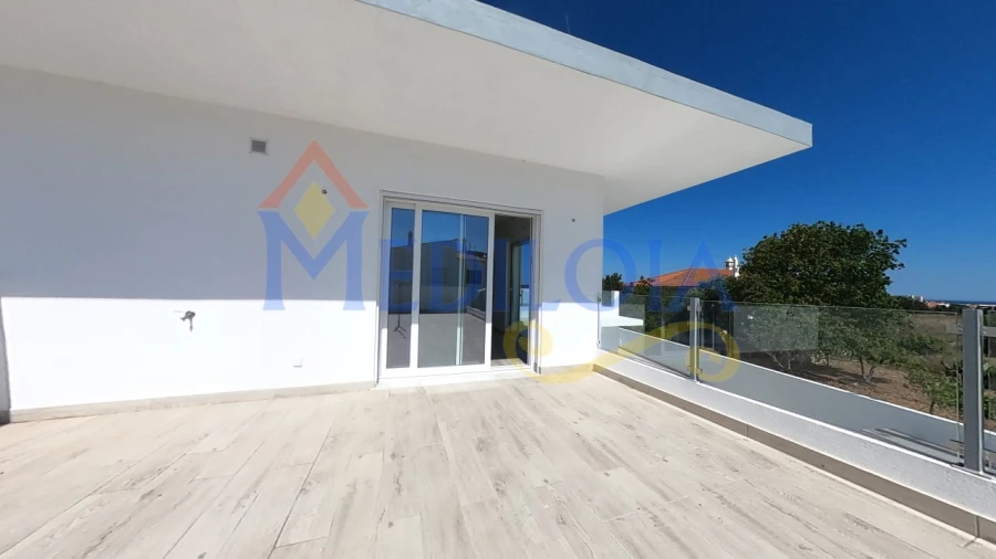 Moradia T4 para Venda em Altura Foto 99