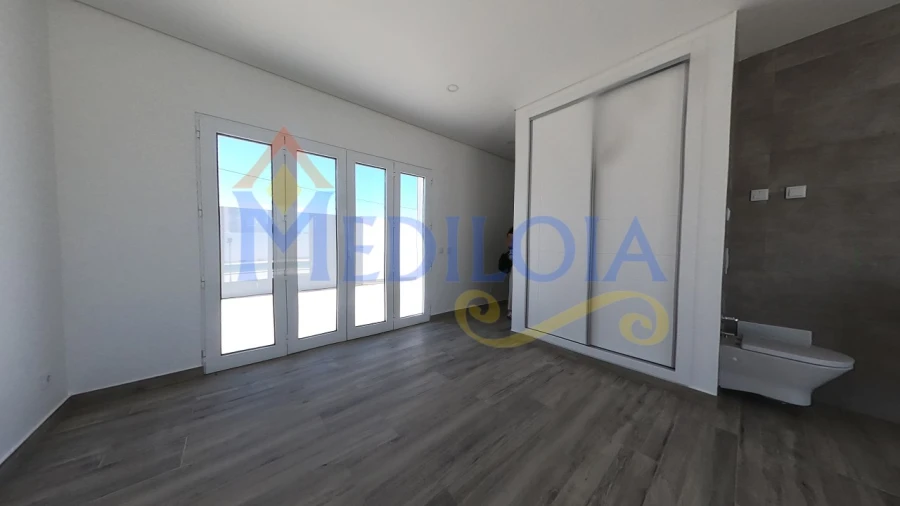 Moradia T4 para Venda em Altura Foto 73