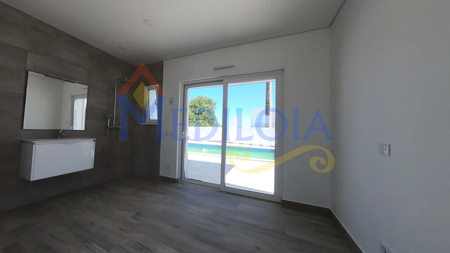 Moradia T4 para Venda em Altura Foto 74