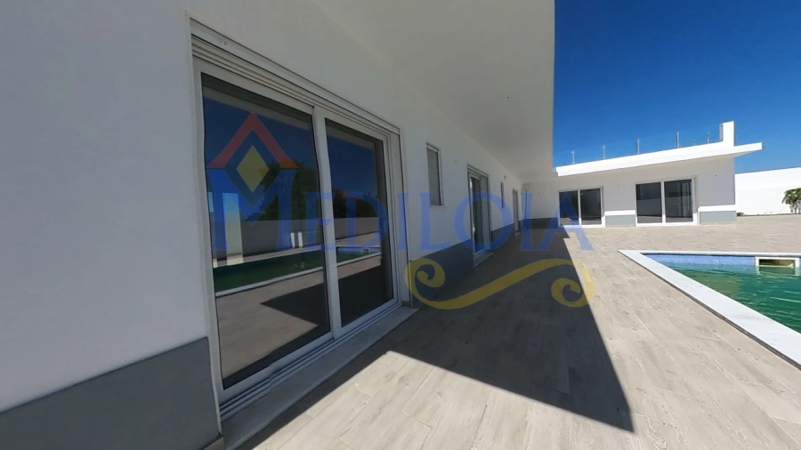 Moradia T4 para Venda em Altura Foto 41