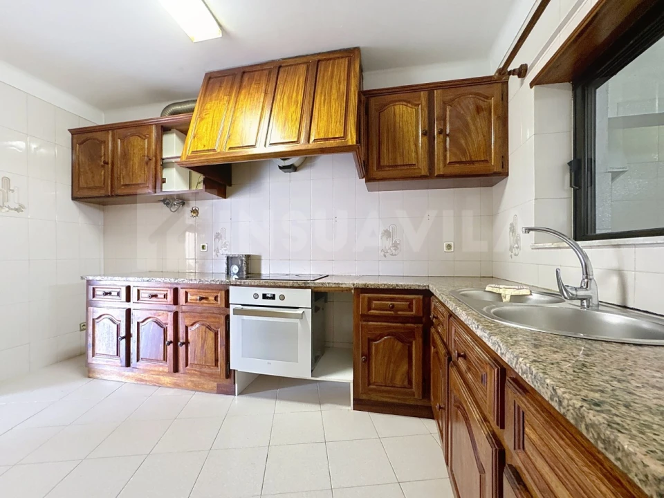 Moradia T5 para Venda em Lanhelas Foto 11