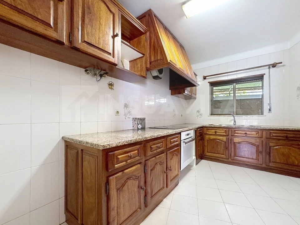 Moradia T5 para Venda em Lanhelas Foto 12