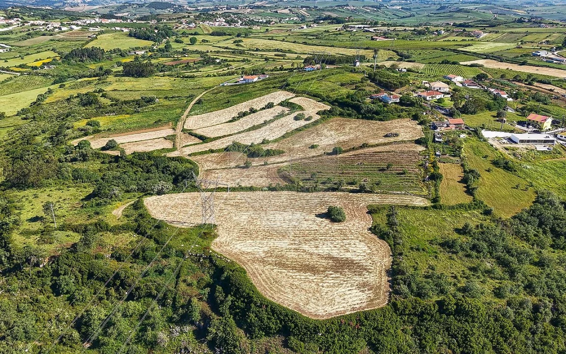 Terreno para Venda em Santo Quintino Foto 2