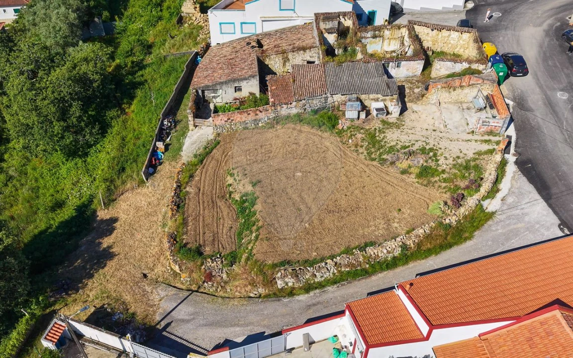 Moradia T2 para Venda em Santo Quintino Foto 23