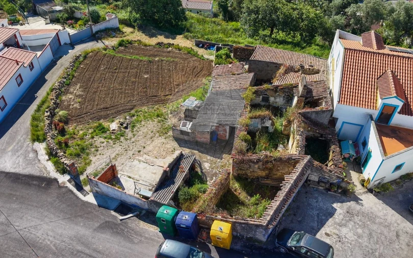 Moradia T2 para Venda em Santo Quintino Foto 17