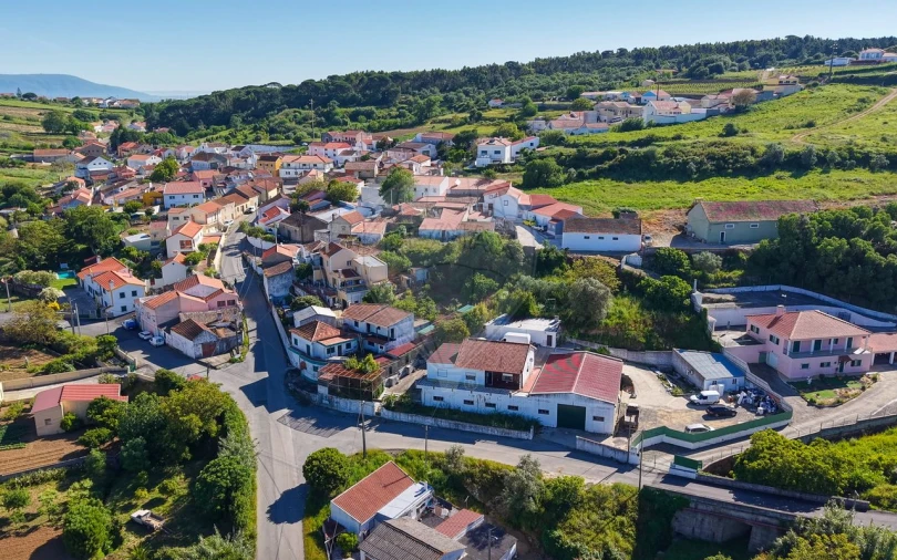 Moradia T2 para Venda em Santo Quintino Foto 26