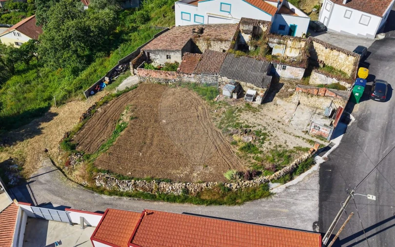 Moradia T2 para Venda em Santo Quintino Foto 22