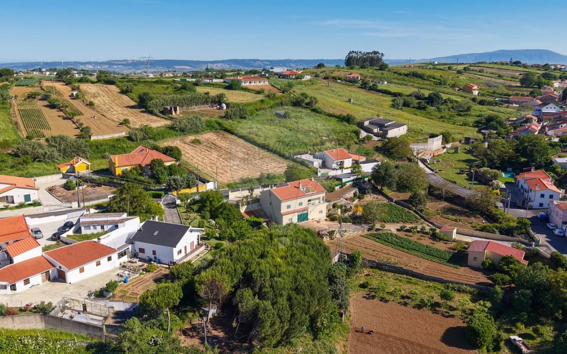 Moradia T2 para Venda em Santo Quintino Foto 25