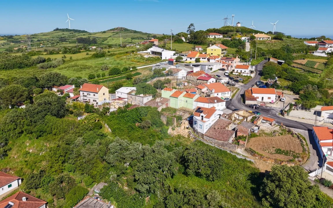 Moradia T2 para Venda em Santo Quintino Foto 29